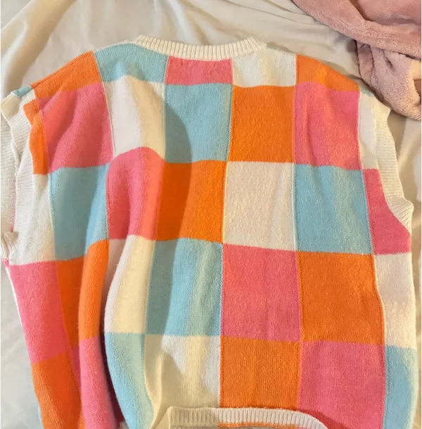Sweater Vest Multiple Size M - Image 4
