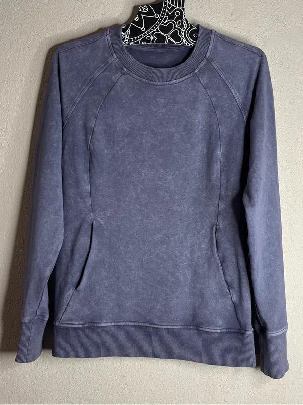 Lululemon Scuba Crew Wash Washed Purple Quartz size 4 - Image 2