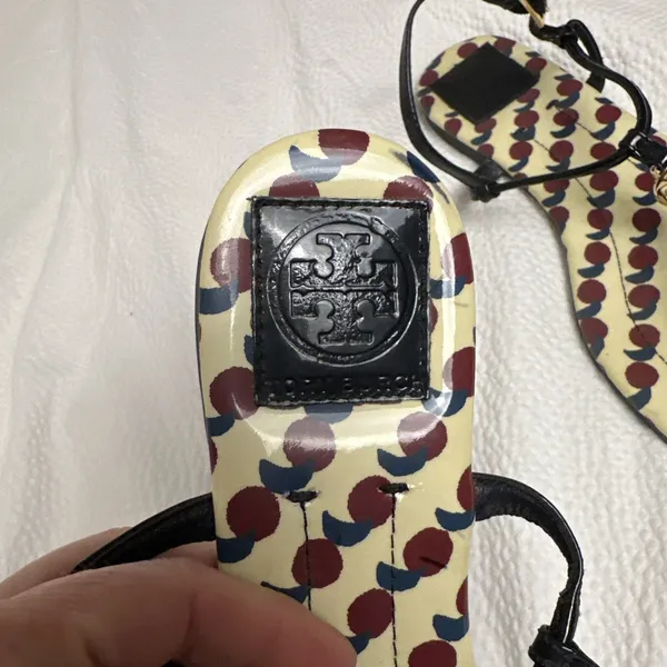 Tory Burch Patent Leather Sandal Sz 9.5 - Image 3