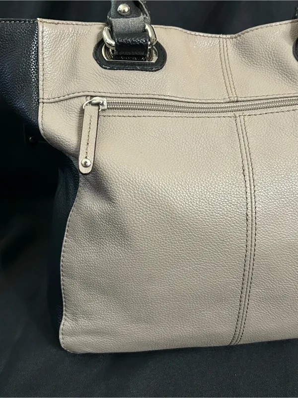 Tignanello Classic Two-Tone Tote Bag Black & Cream - Image 4