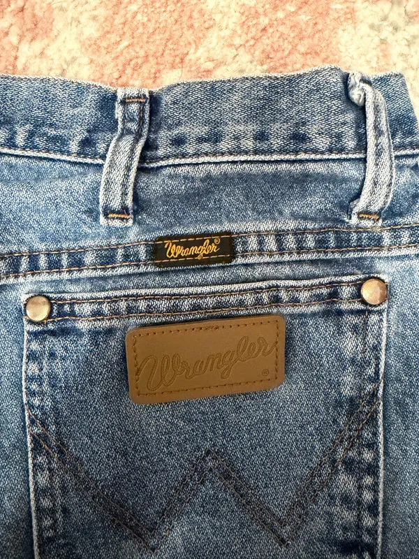 Wrangler Jean Shorts High-Waisted - Image 3