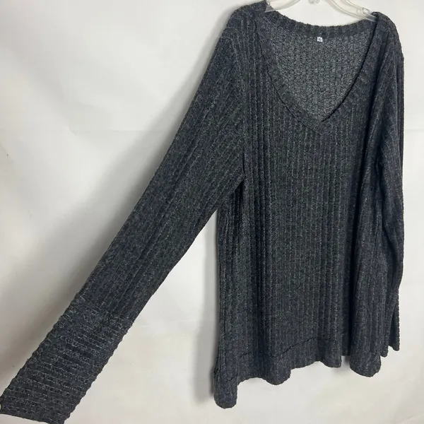 Women's Pullover Ribbed V-Neck Sweater Size XL - Image 4