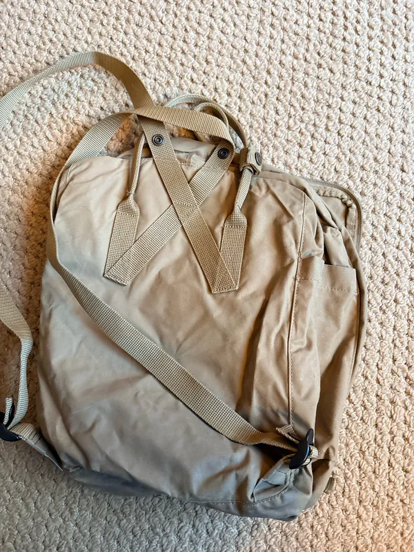 Fjallraven Kanken Backpack - Image 3
