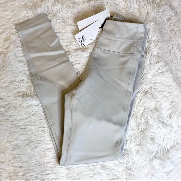 IRIS & INK // REVOLVE High Rise Leggings XS Lunar Rock Grey Athletic NWT - Image 3