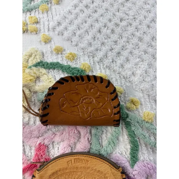 Vintage‎ Tooled Leather Coin Purse Pouch Florida Mexico Floral Design - Image 3