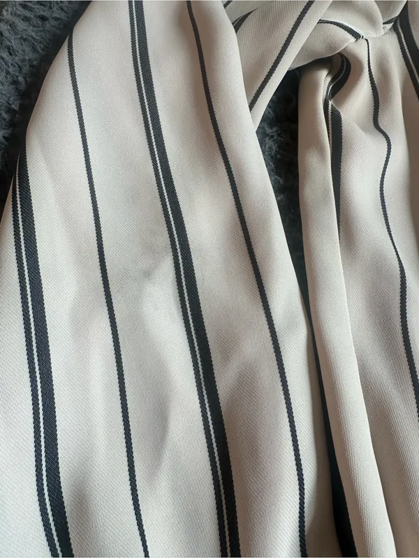 Astrid Black Label Cream and Black Stripped Jumpsuit Size Small - Image 4