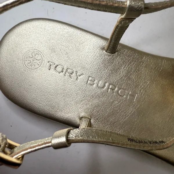 TORY BURCH Capri Strap Sandal Spark Gold Size 8 T-Strap Thong Metallic Logo - Image 7