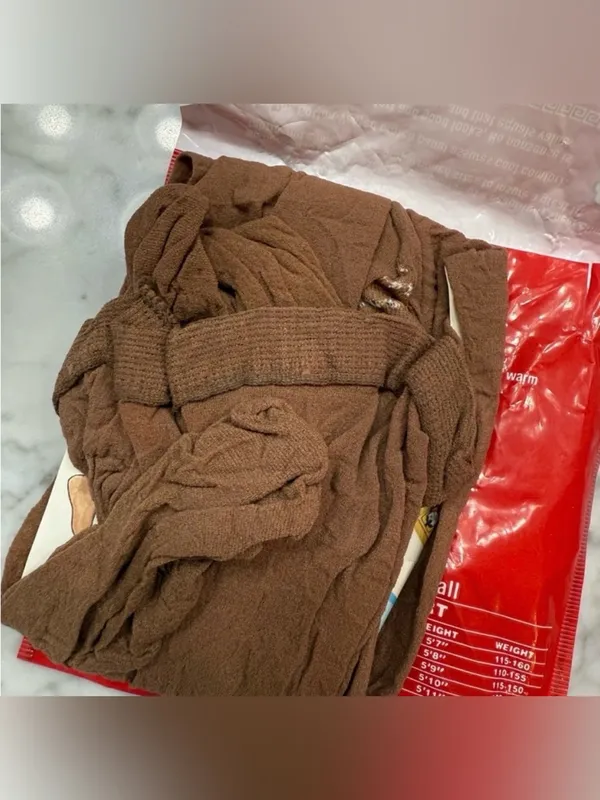 No Nonsense Panty Hose Beige 8 Medium to Tall Reinforced Toe - Image 4