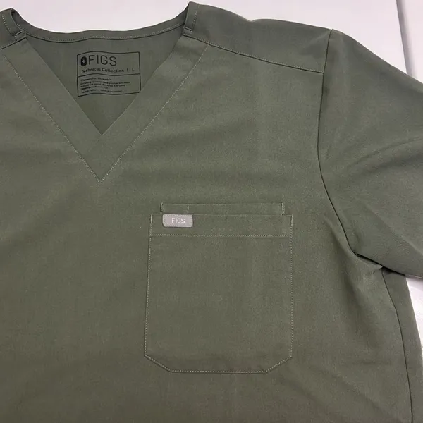 FIGS Technical Collection Olive Short Sleeve PO1644 Medical Scrub Shirt- Large - Image 11