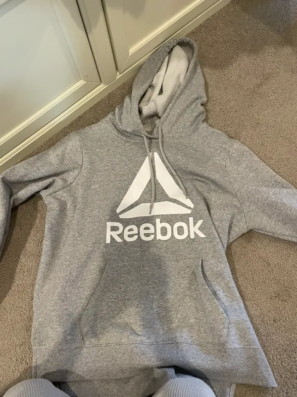 Rebook Gray Sweatshirt - Image 3