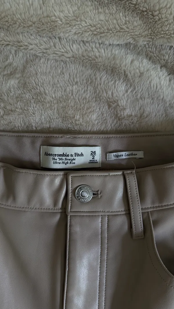 Abercrombie & Fitch ‘90s Ultra High Rise Pants - Image 3