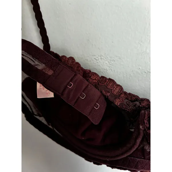 Vintage (01) Victoria's Secret Bra Lined Lace Plum 36A - Image 9