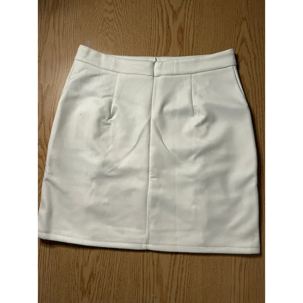 New Women’s Faux Suede Skirt Stretchy Off White Size Medium/Large Waist 29” - Image 6