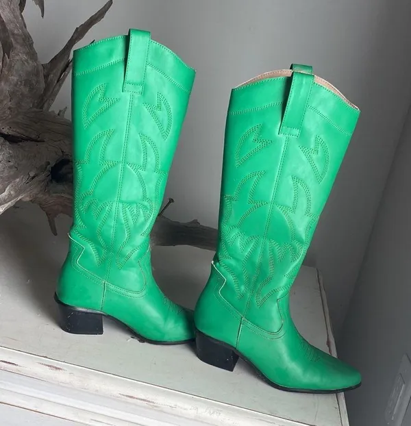 Green Cowboy Boots Size 6 - Image 4