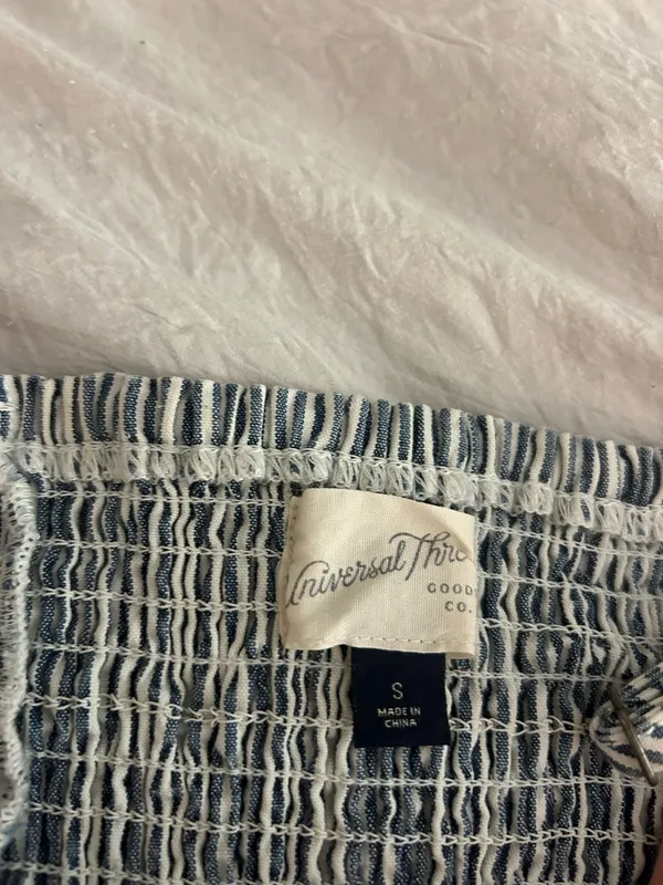 Universal Threads Top - Image 2