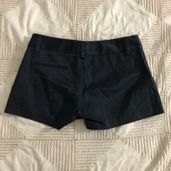 Alice + Olivia Employed Shorts - Image 6