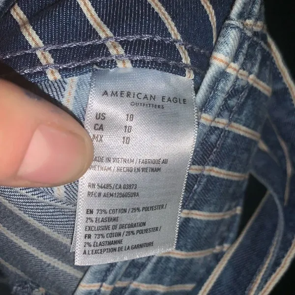 American Eagle navy and white striped paper bag 10 shorts - Image 2