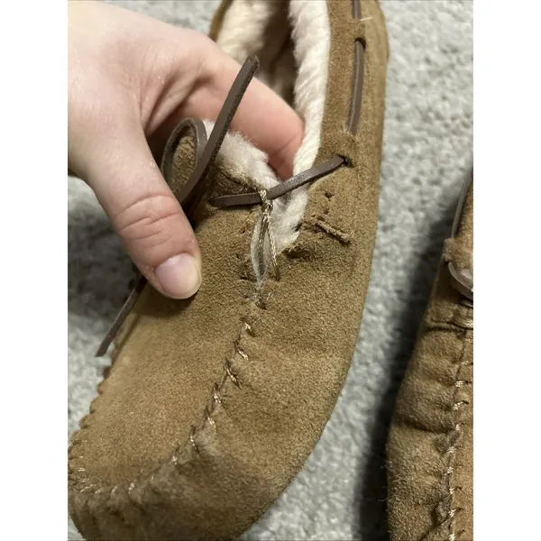 Women's UGG DAKOTA Suede Moccasin Slippers Size 6 1107949‎ CHESTNUT - Image 4
