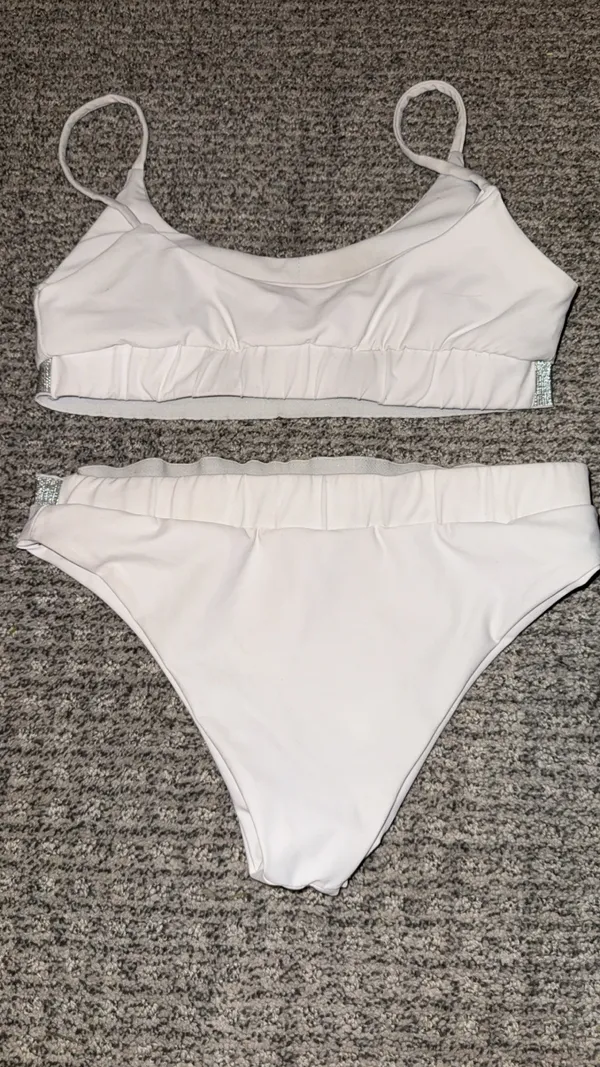 White bikini - Image 2