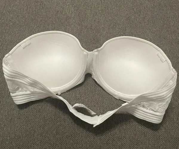 Maidenform White Strapless Bra - Image 3