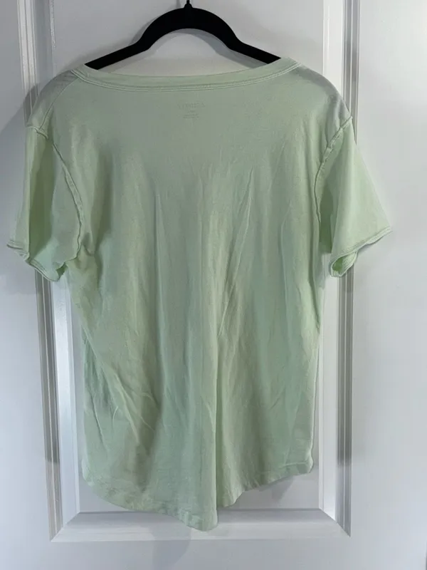 Z SUPPLY Organic V-Neck Tee in Whisper Mint - Image 4