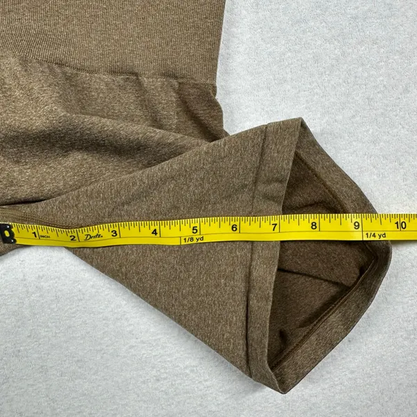 NVGTN Women’s Seamless Sculpt Navigation Shorts Size M Brown Scrunch Athletic - Image 5