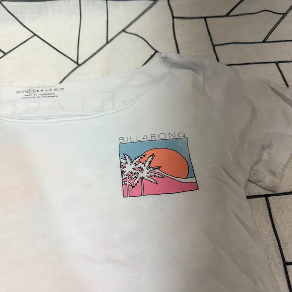 Billabong Hawaii Graphic T-Shirt Small White Cropped Raw Hem Sunset Palm‎ Tree - Image 4
