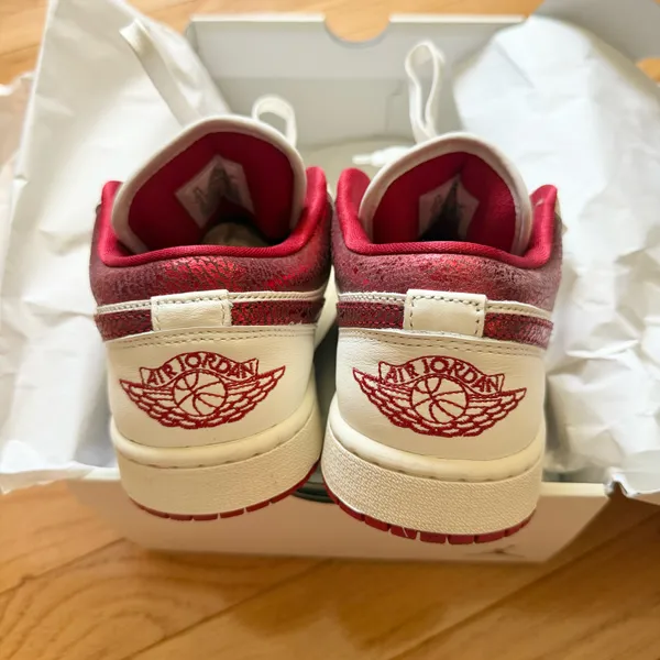 Nike Air Jordan 1 Low SE - Image 5