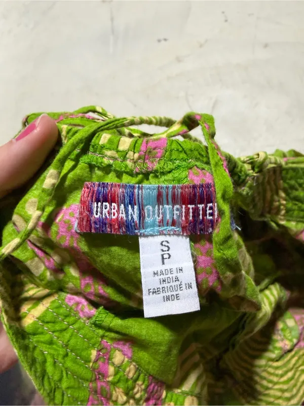 Urban outfitters Green & Pink Printed jumpsuit small - Image 6