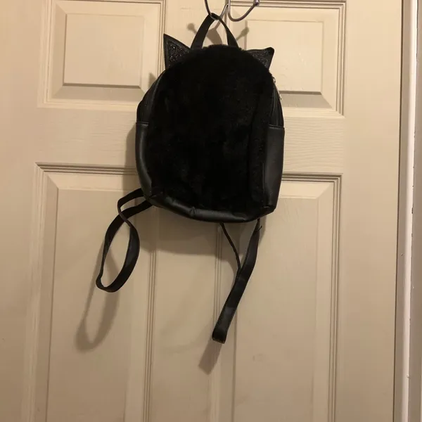Black Cat Ear Backpack with faux fur and glitter ear accents - Image 2