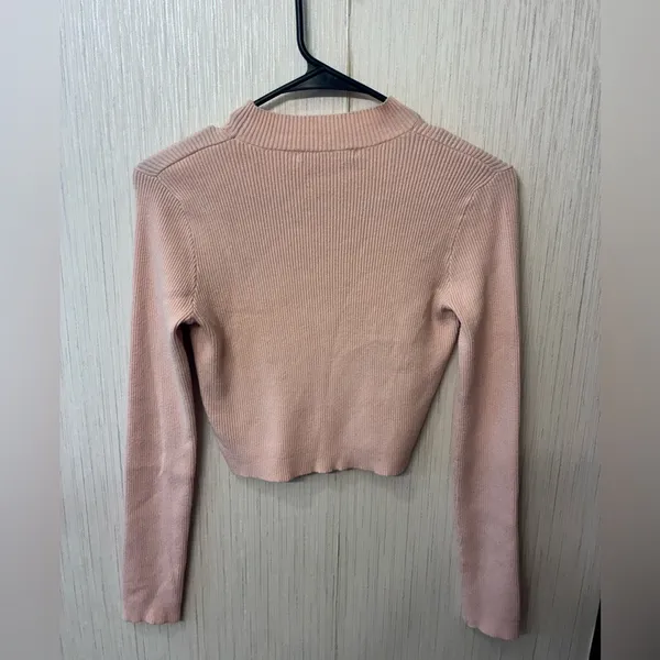 Brandy Melville Pink Ribbed Mock Neck Cropped Sweater‎ Small - Image 2