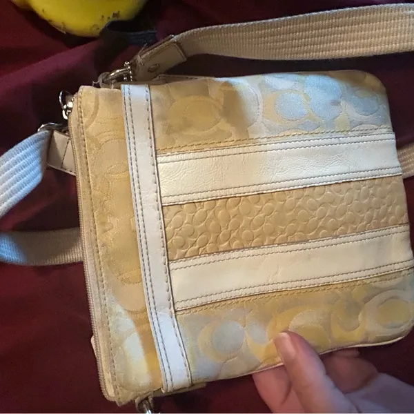 Coach cross body bag - Image 12