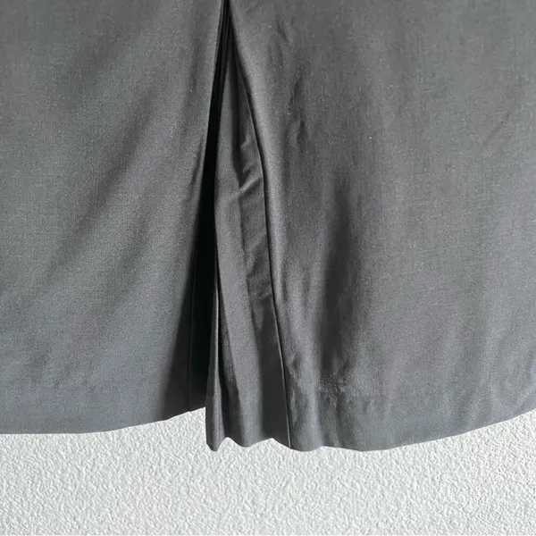 Club Monaco Women's‎ Black Back Pleated Pencil Knee Length Skirt - Image 2