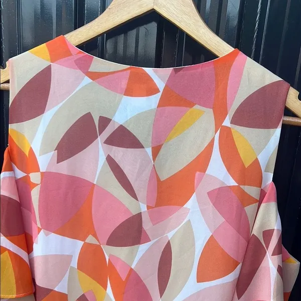 Cato Pink Orange Yellow Abstract Graphic Cold Shoulder Blouse L Large NWT Ruffle - Image 9