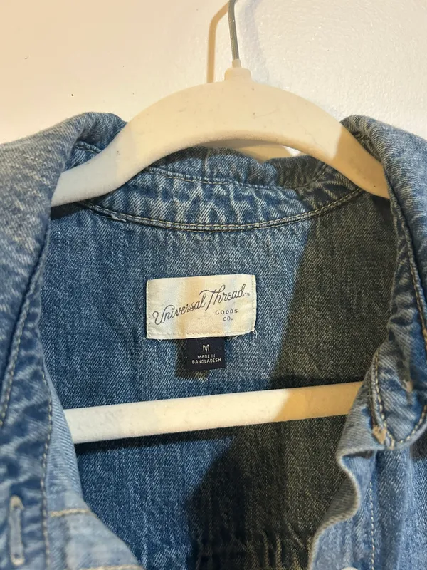 Universal Threads Denim Jacket - Image 2