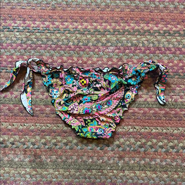Victorias Secret Cheeky Ruffle Trim Side Tie Bikini Bottoms - Image 3