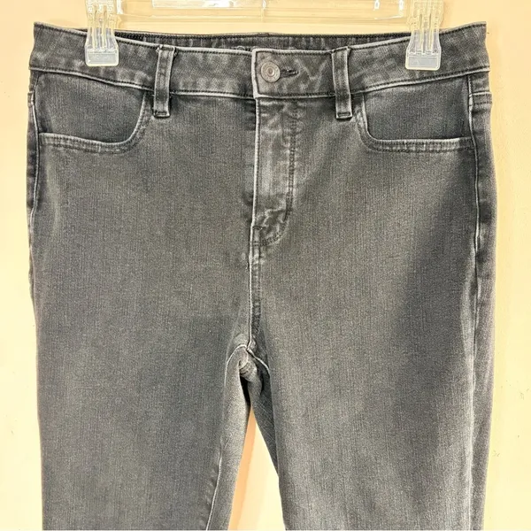 AMERICAN EAGLE Next Level High Waisted Jegging‎ in Black, Size 10 - Image 2