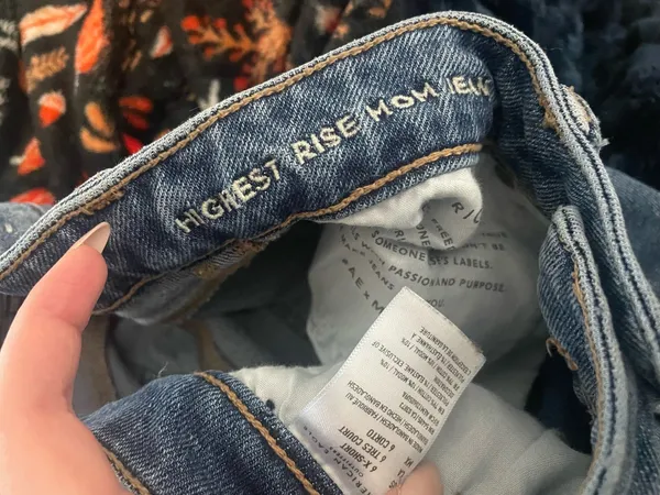 American Eagle Highest Rise Mom Jeans - Image 3