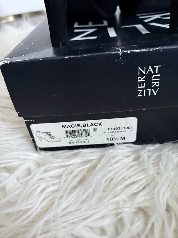 Naturalizer Macie Black Suede Lace-Up Heels Size 10.5 - Image 5