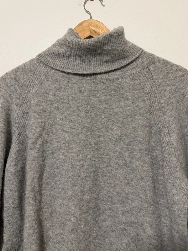 J. Crew Merino Wool Turtleneck Sweater Size Medium Gray Pullover - Image 3