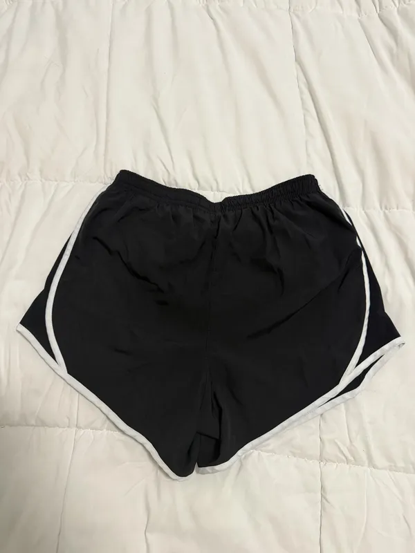 Nike Dri-Fit Shorts Running - Image 2