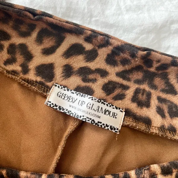 Giddy Up Glamour Leopard Print Leggings - Image 4