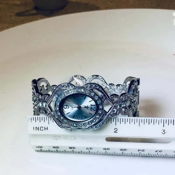 NWOT Fleur de Lis Bracelet Watch Silver - Image 6