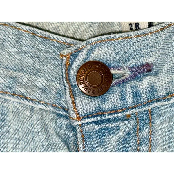 Abercrombie & Fitch Blue Denim Light Wash Low Rise Bootcut Jeans Womens Size 2 R - Image 5