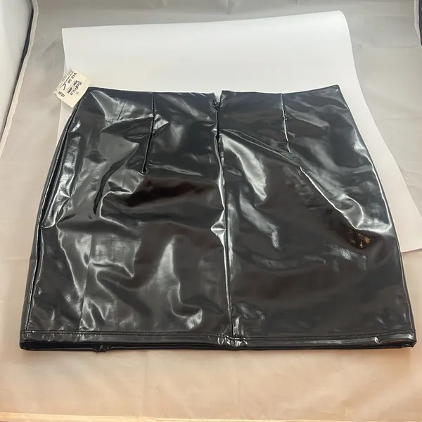 Bear Dance black pleather mini skirt with slit! NWT. Size Small. - Image 2