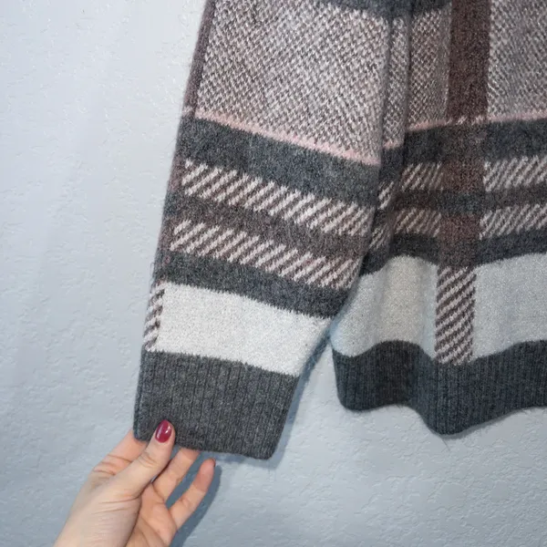 Evri New  Gray Checked Boxy Acrylic Blend Sweater Size 2X - Image 2