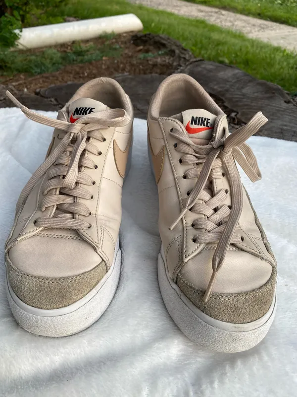 Nike Blazer Low Platform Sanddrift Women's size 7 - Image 2
