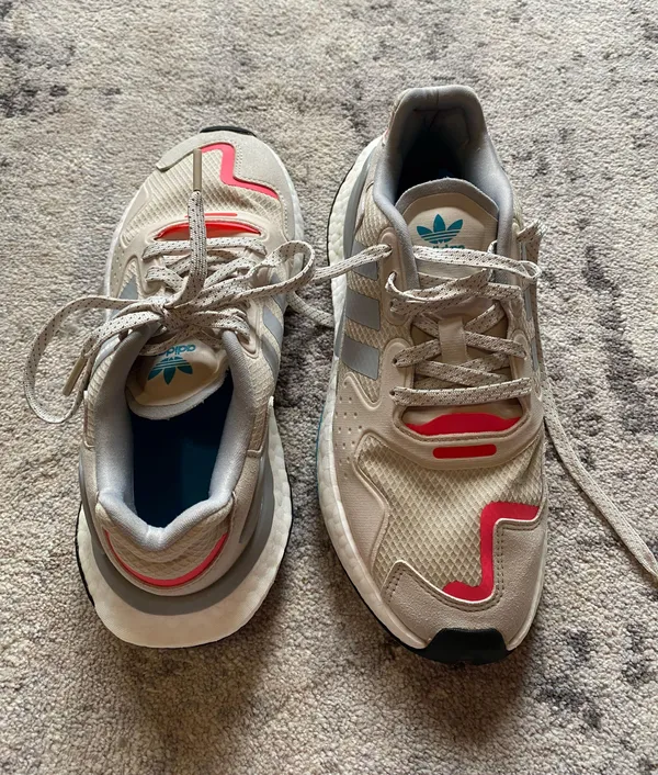 Adidas Tennis Shoes - Image 5