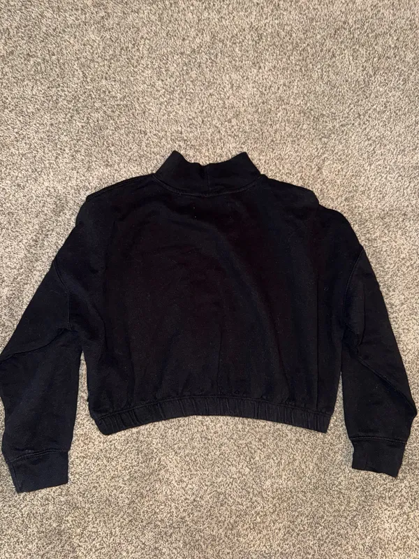 Calvin Klein Jeans Women's Black Cropped Mock Neck Sweatshirt with Monogram Logo - Image 4