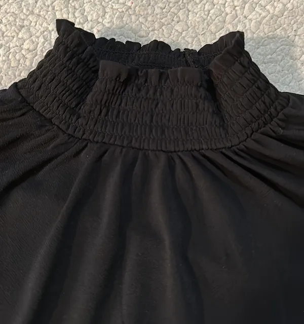 Banana Republic Blouse - Image 2